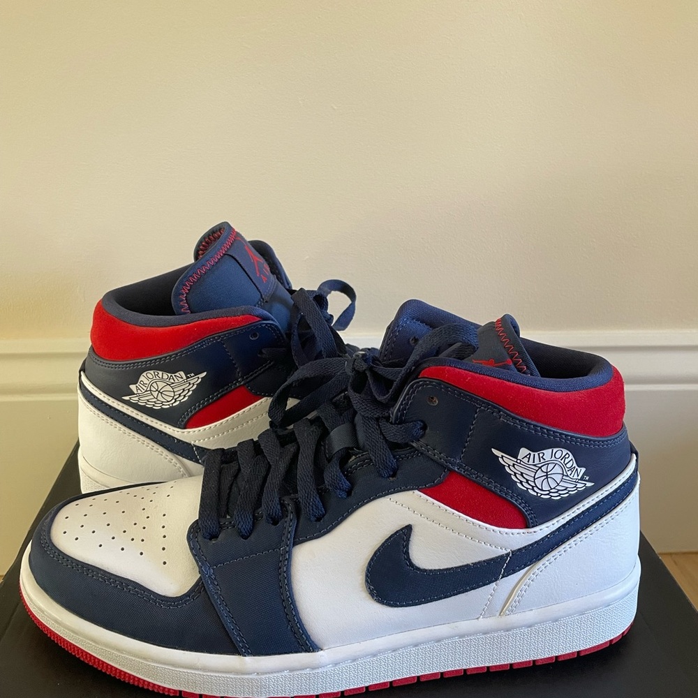 Air Jordan 1s mid Olympic (USA) sneakers